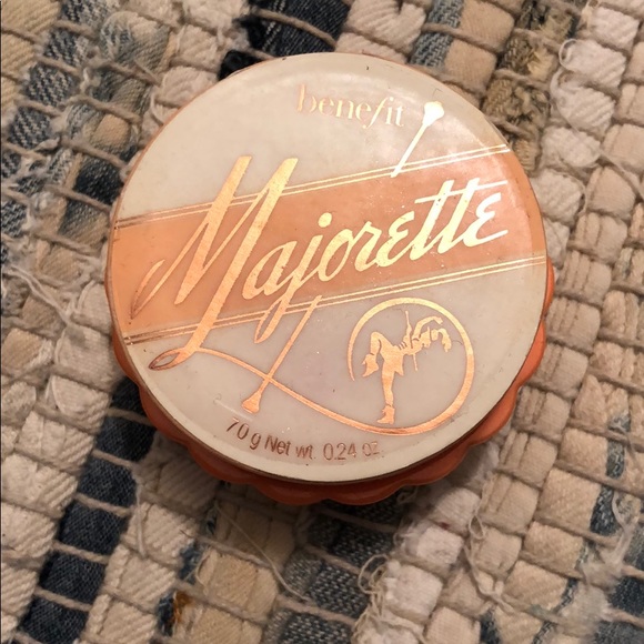 Benefit Majorette Cream Coral Blush - Picture 2 of 3